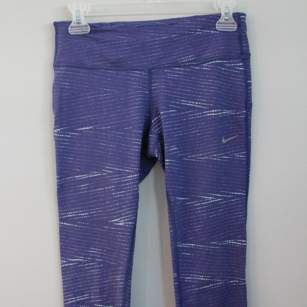 nike blue patterned cropped leggings
